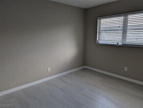 3715 SE 9th Pl in Cape Coral, FL - Building Photo - Building Photo