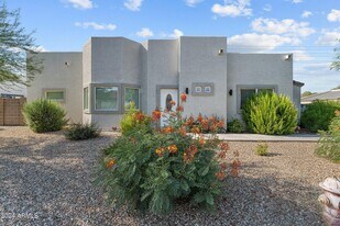 904 N Poppy St in Wickenburg, AZ - Building Photo