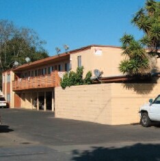 135 E Bunny Ave in Santa Maria, CA - Building Photo