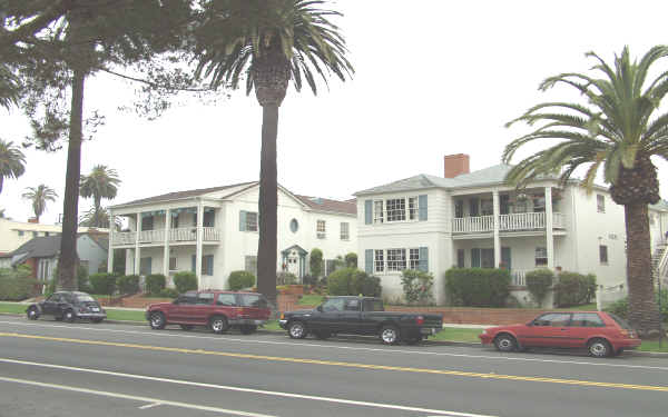 423-429 Ocean Ave in Santa Monica, CA - Building Photo - Building Photo