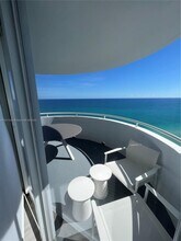 6301 Collins Ave in Miami Beach, FL - Building Photo - Building Photo