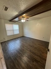 6111 36th St in Lubbock, TX - Building Photo - Building Photo
