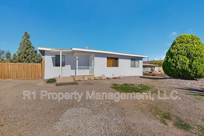 property at 165 Hilton Ave NW