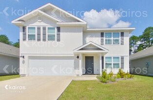 321 Monarch Ln in Pensacola, FL - Building Photo