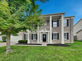 10709 McClain Dr in Brownsburg, IN - Building Photo