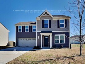 2101 Brokeshire Dr, Unit A301 in White House, TN - Building Photo