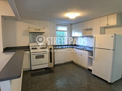 38 Newton St in Boston, MA - Building Photo