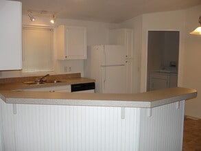 12613 NE 190th St in Bothell, WA - Building Photo - Building Photo