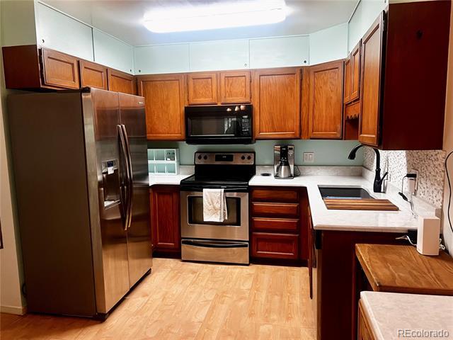 property at 3184 S Heather Gardens Way