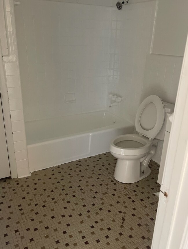 4509 Herrmann St, Unit D in Metairie, LA - Building Photo - Building Photo