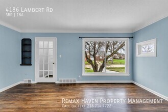 4186 Lambert Rd in South Euclid, OH - Building Photo - Building Photo