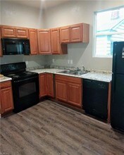 1725 Prentis Ave-Unit -1 in Portsmouth, VA - Building Photo - Building Photo