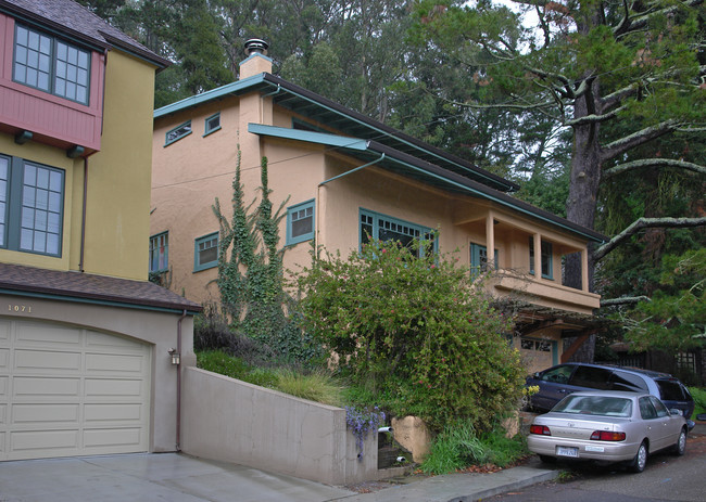 1075-1077 Cragmont Ave in Berkeley, CA - Building Photo - Building Photo