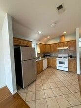 84 W 14th St in Bayonne, NJ - Building Photo - Building Photo