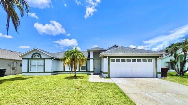 2342 Queenswood Cir in Kissimmee, FL - Building Photo - Building Photo