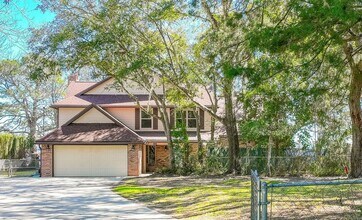 1802 23rd St in Niceville, FL - Foto de edificio - Building Photo