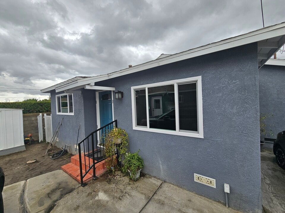 5910 Watcher St in Bell Gardens, CA - Building Photo