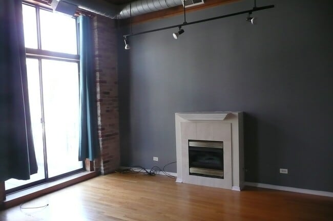 1801 S Michigan Ave in Chicago, IL - Building Photo - Building Photo