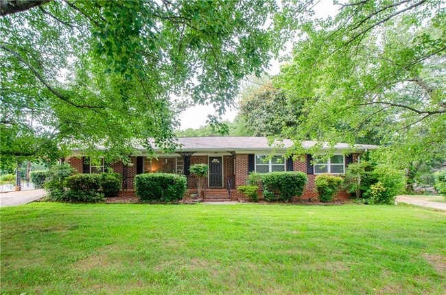 property at 5122 Lavista Rd