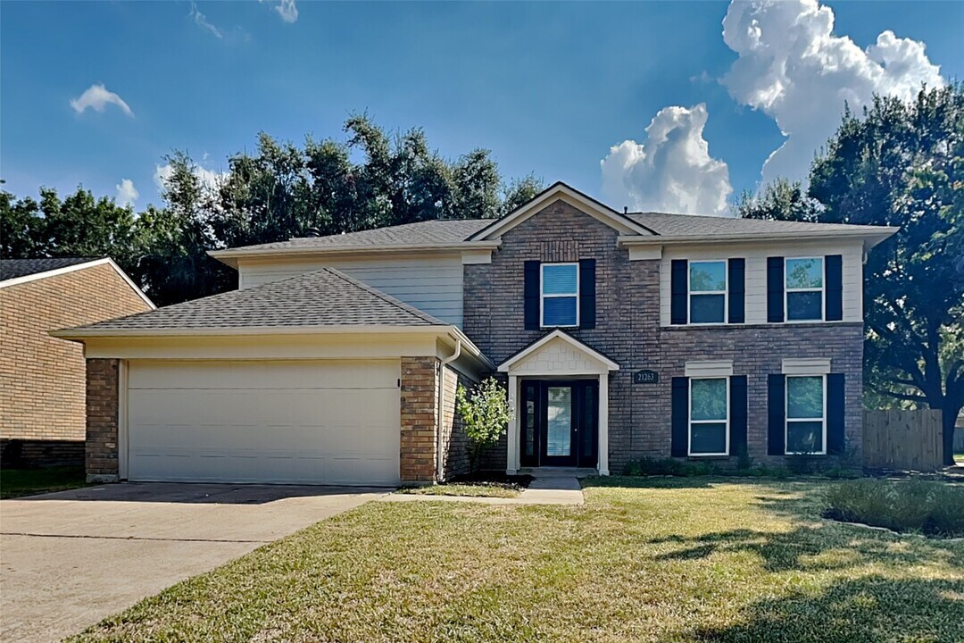 21263 Park Bluff Dr in Katy, TX - Building Photo