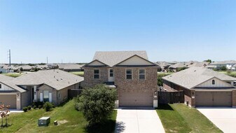 13508 Rosebud Isle Dr in Manor, TX - Building Photo