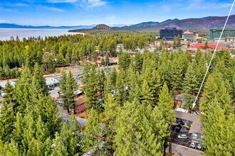 1031 Moss Rd in South Lake Tahoe, CA - Building Photo - Building Photo