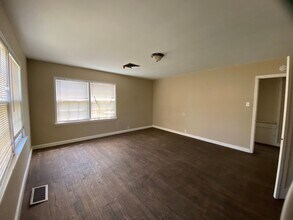 1611 28th St in Lubbock, TX - Building Photo - Building Photo