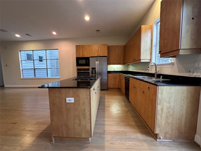 2713 Crawford St in Houston, TX - Building Photo - Building Photo