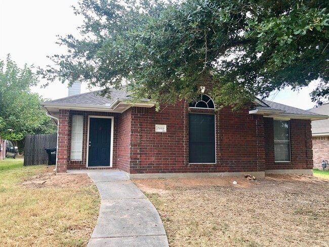 property at 2403 Carnation Ct