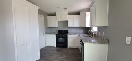 2913 Dunaway St in Amarillo, TX - Building Photo - Building Photo
