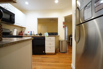 62 Egmont St in Brookline, MA - Foto de edificio - Building Photo