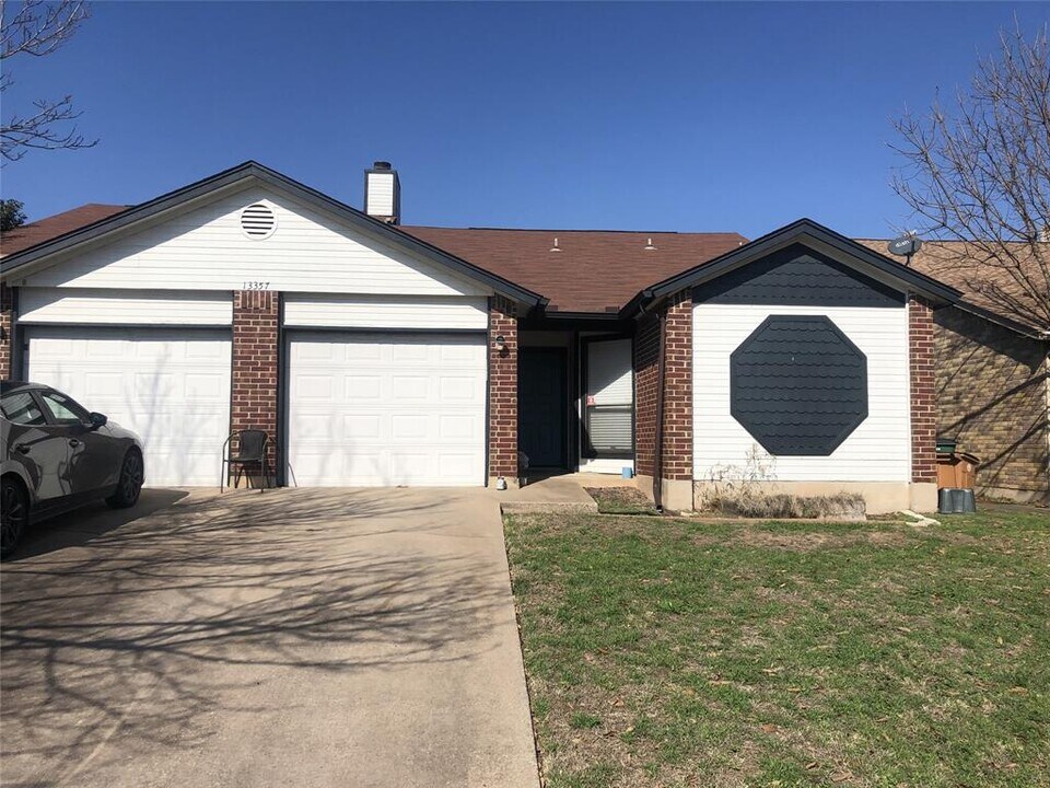 13357 Water Oak Ln in Austin, TX - Building Photo