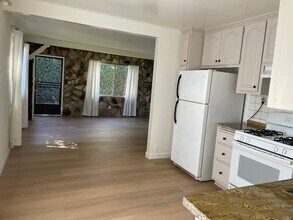 1633 8th St in Manhattan Beach, CA - Building Photo - Building Photo
