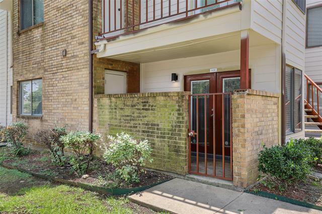 2312 Balsam Dr in Arlington, TX - Building Photo - Building Photo