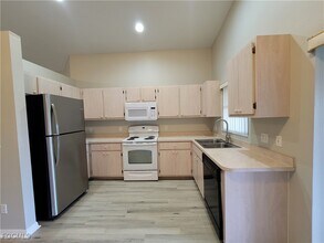 545 SE 6th Terrace in Cape Coral, FL - Building Photo - Building Photo