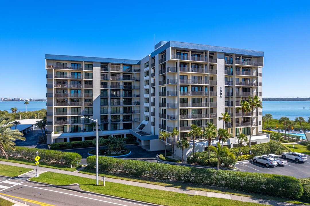 South Bay Condos in Clearwater, FL - Building Photo