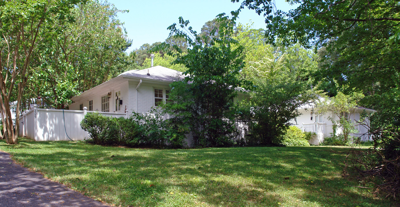 3310 Pollock Pl in Raleigh, NC - Foto de edificio