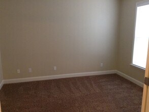 10123 Caldwell Depot Rd in Cornelius, NC - Foto de edificio - Building Photo