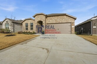 1916 Jackson St in Cleburne, TX - Building Photo - Building Photo