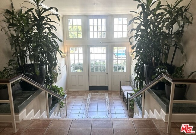 1731 Barry Ave in Los Angeles, CA - Building Photo - Building Photo