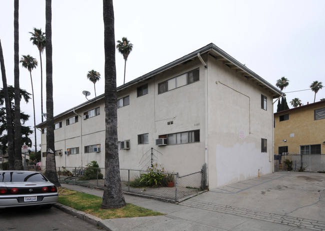 3160 Warwick Ave in Los Angeles, CA - Building Photo - Building Photo