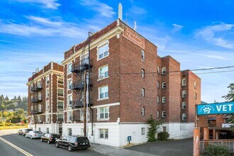 Imperial Arms Apartments in Portland, OR - Foto de edificio - Building Photo