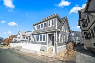 455 Broadway, Unit 2 in Somerville, MA - Building Photo - Building Photo