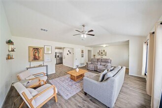 739 Pas Trail in Huffman, TX - Building Photo - Building Photo