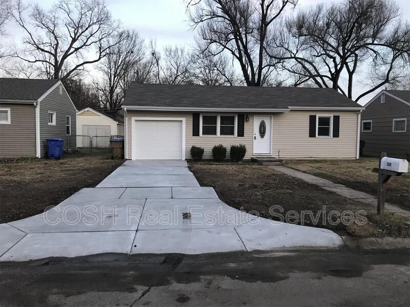 224 Lamar in Haysville, KS - Building Photo