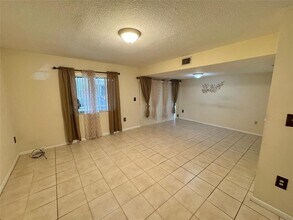604 N University Dr in Plantation, FL - Building Photo - Building Photo