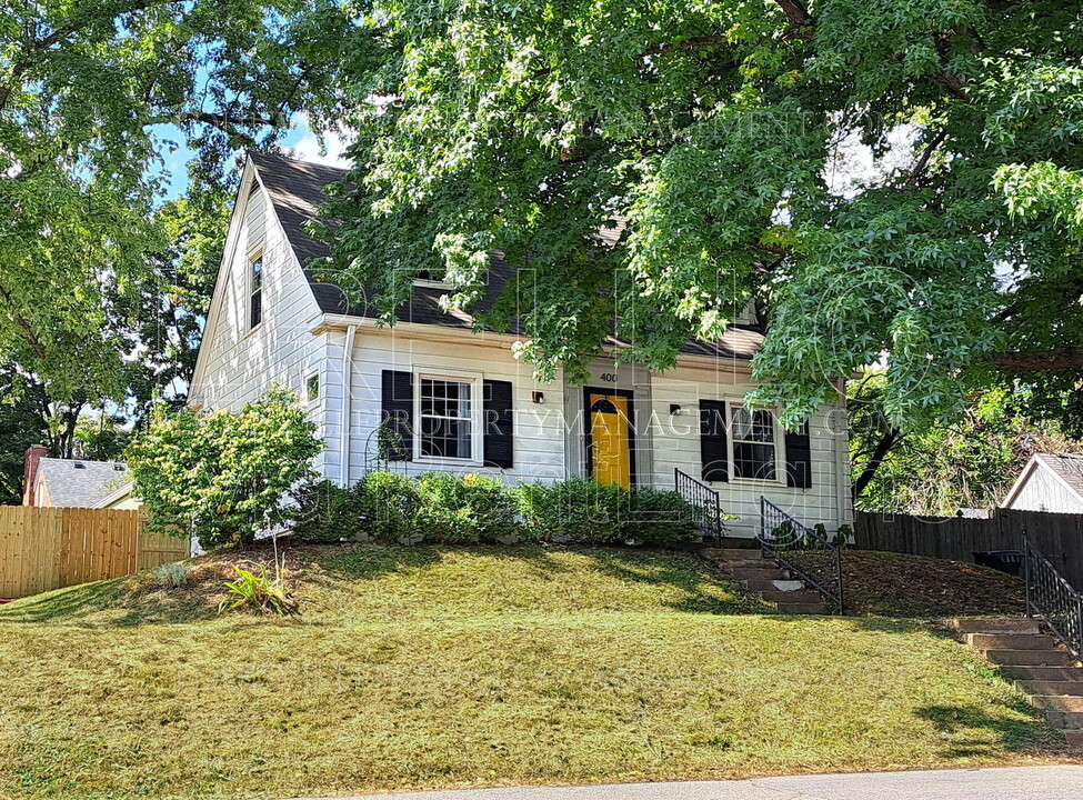 400 Kenilworth Rd in Louisville, KY - Building Photo