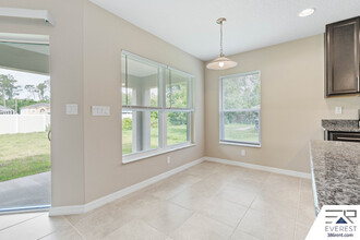121 Laguna Forest Trail in Palm Coast, FL - Building Photo - Building Photo