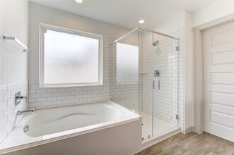 403 Rain Water Ln in Mont Belvieu, TX - Building Photo - Building Photo