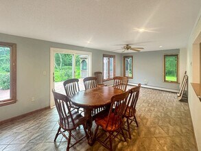 85 Debbie Dr in South Windsor, CT - Building Photo - Building Photo